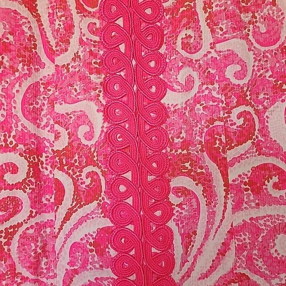 Lilly Pulitzer, Ryder Shift Mini Sleeveless, V-neck Dress in Pink Pout. - Picture 2 of 6